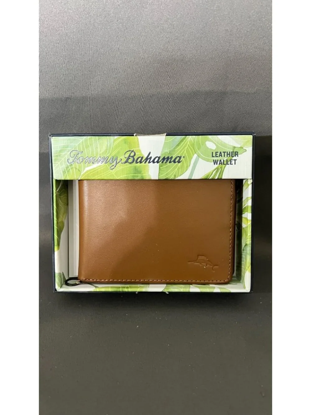 Tommy Bahama Tan Leather Wallet In Box Stylish Tropical Accent